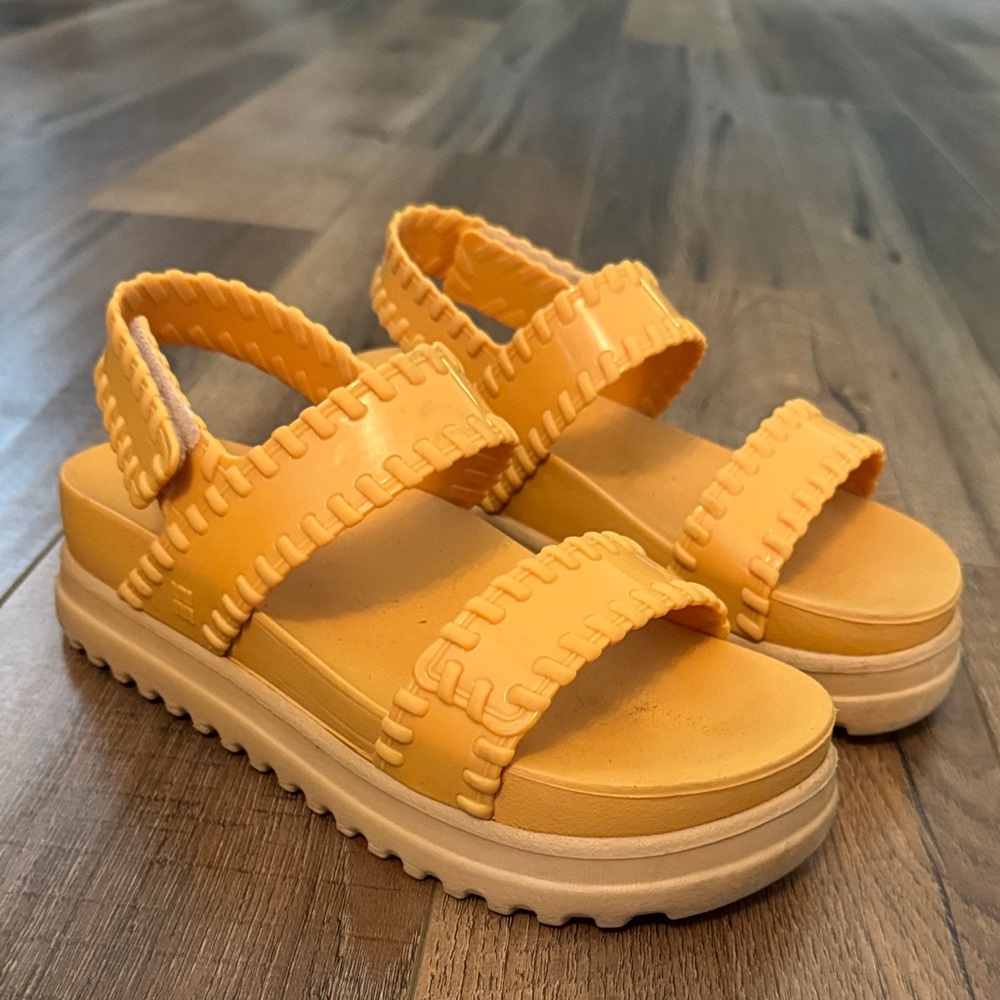 Melissa sandals